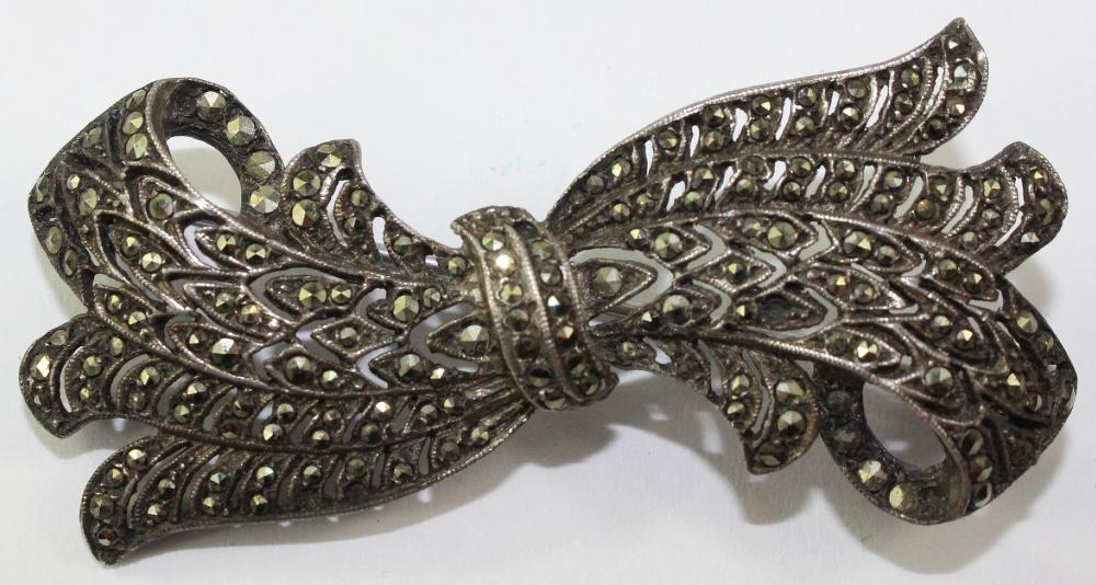 Vintage Marcasite Brooch in... image