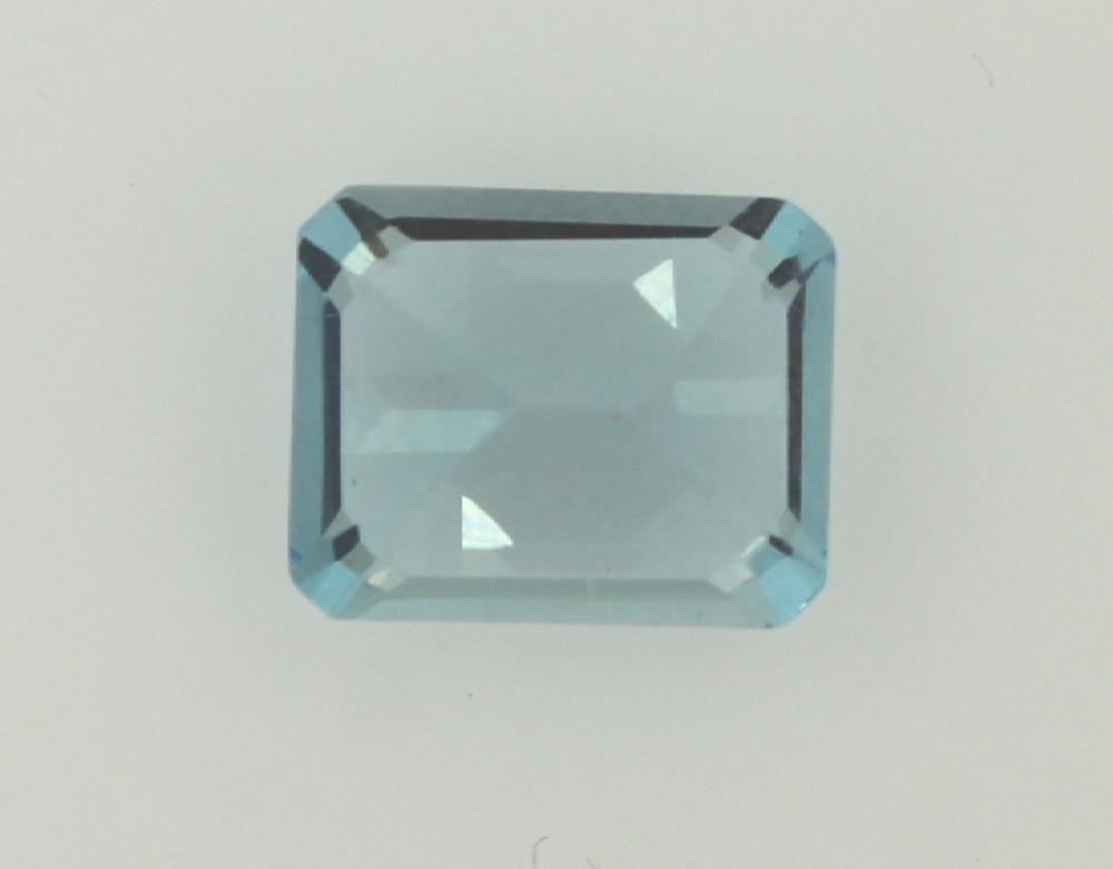 Emerald-cut Sky Blue Topaz image