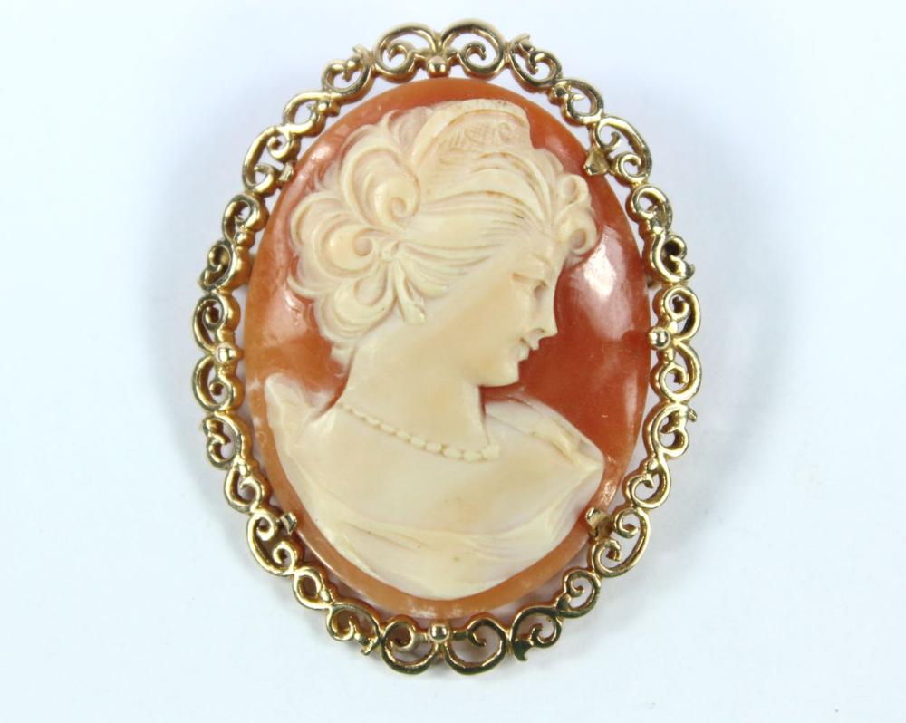 Antique Shell Cameo Brooch ... image