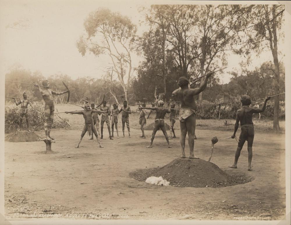 Australia 'Charles Kerry' Sepia Photograph. '2610 / ABORIGINAL CEREMONY. A DUEL TO THE DEATH / KERRY. PHOTO. SYDNEY.'