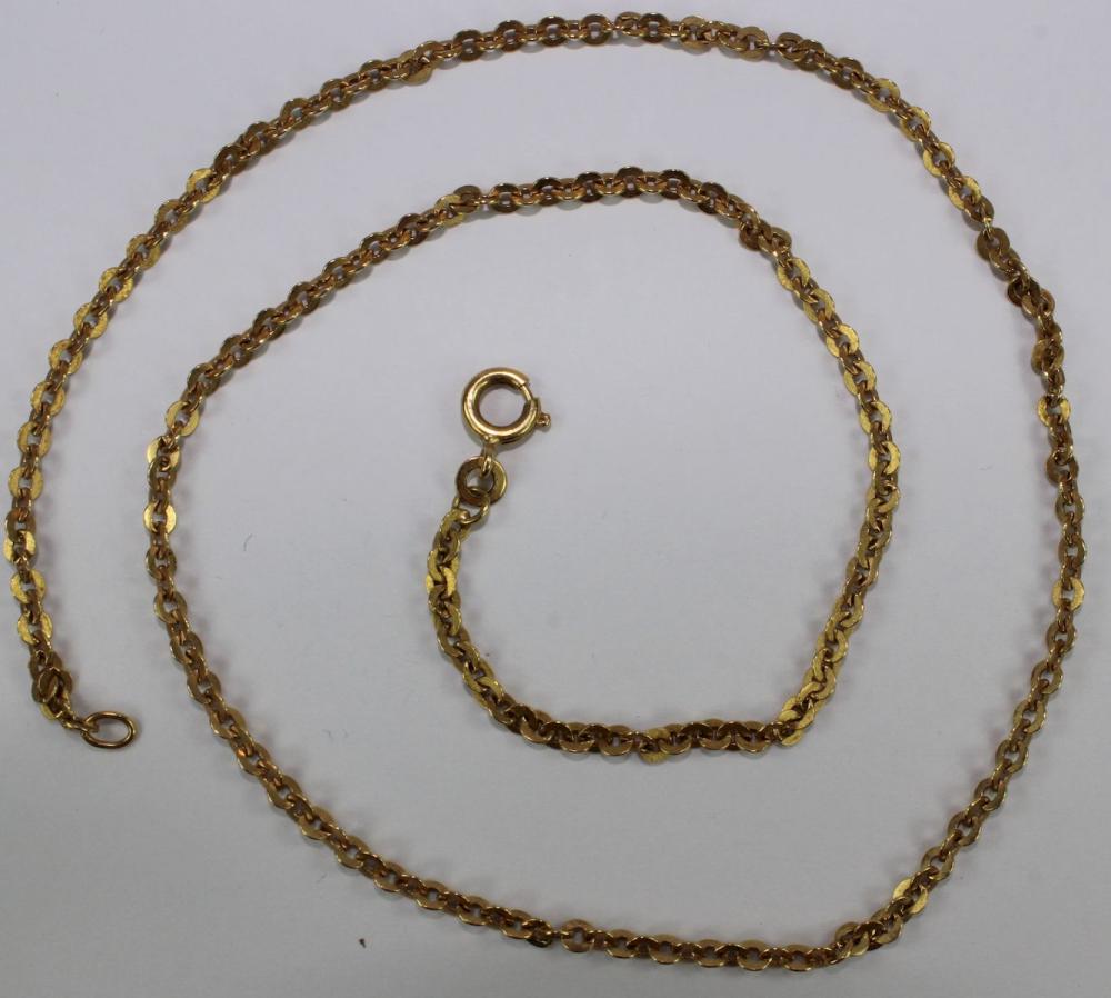 Stylish Link Chain in 18ct ... image