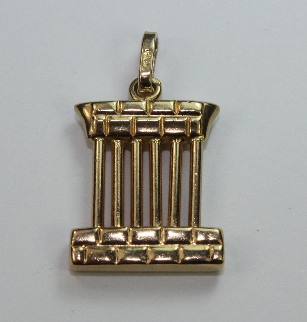 Parthenon in 18ct Yellow Gold image