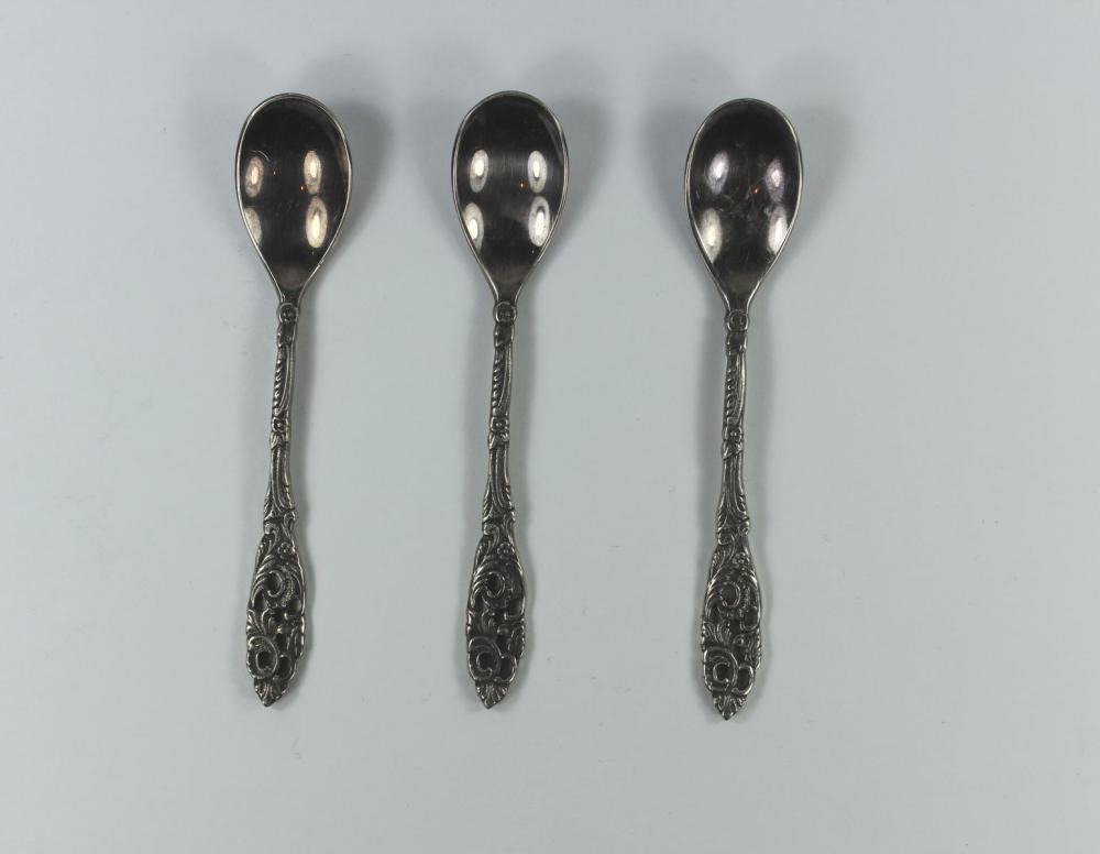 Condiment Spoons in Europea... image