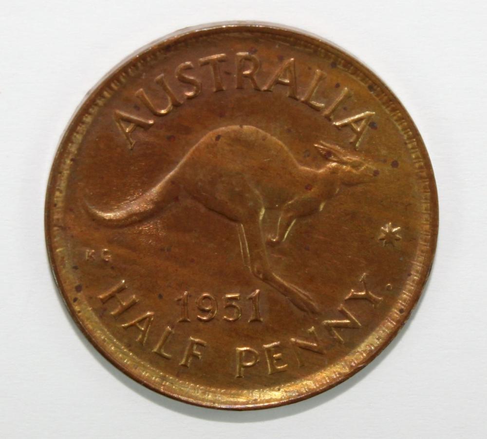 Australia 1951 Y. (P) Halfp... image