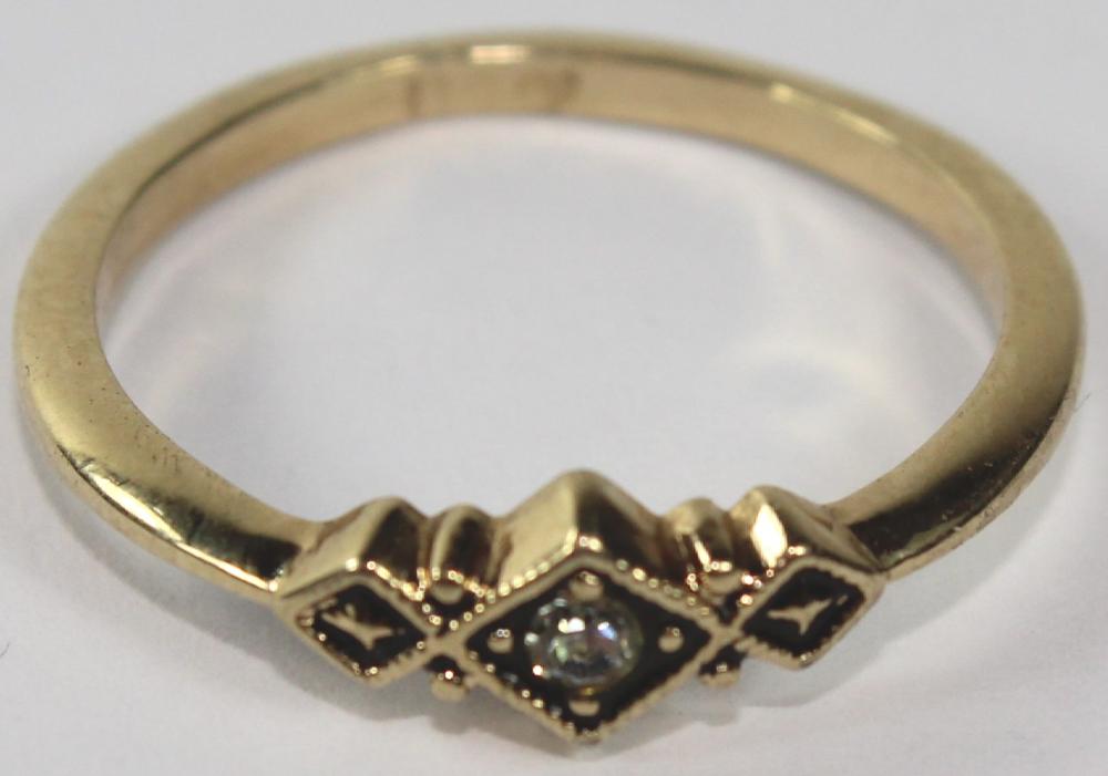 Faux Diamond Ring in gold-p... image