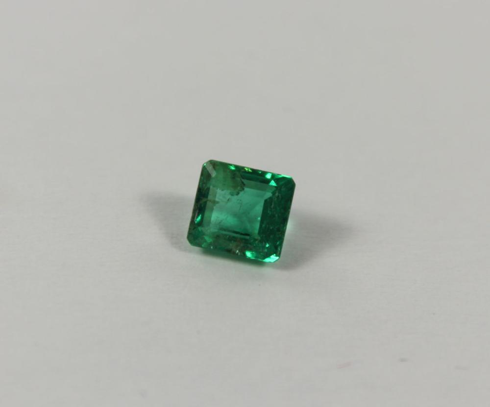 Square-cut Emerald image