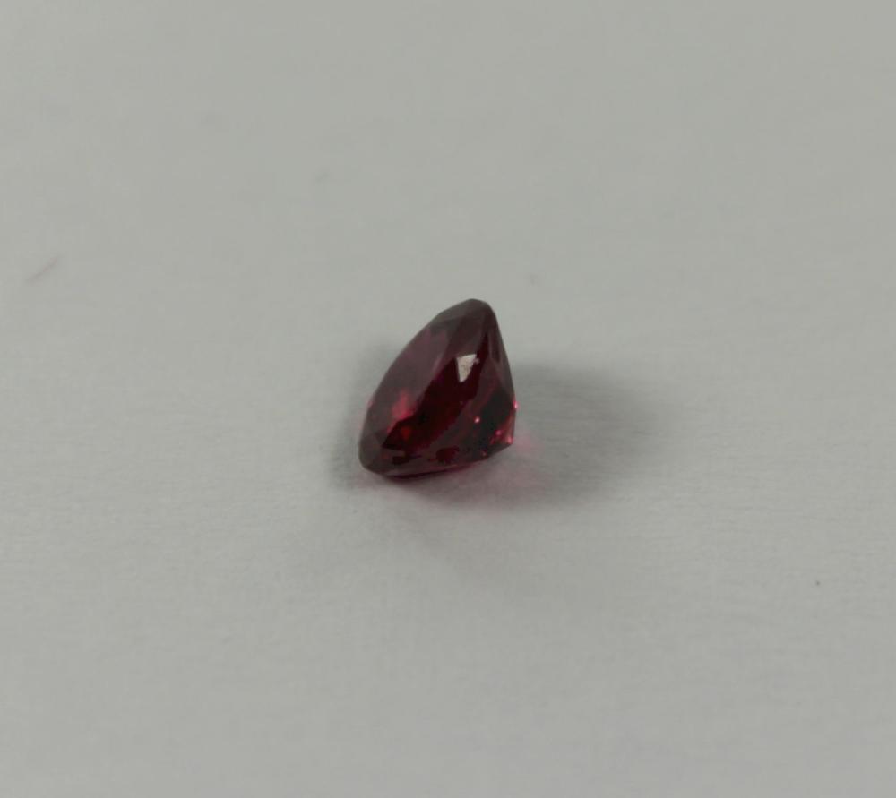 Round-cut Ruby image