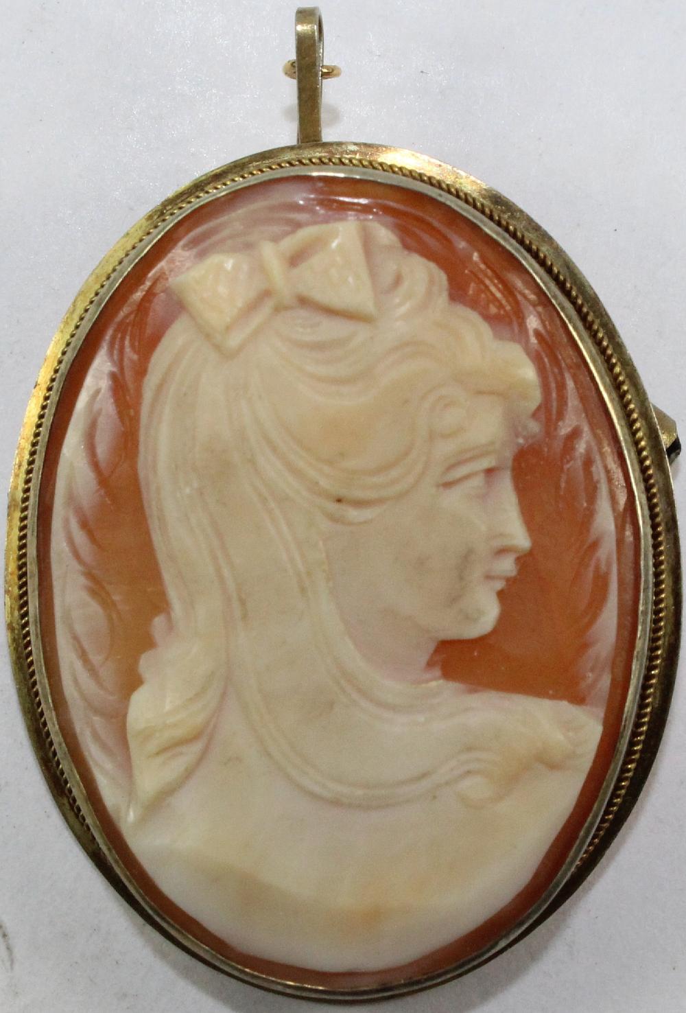 Vintage Shell Cameo Pendant... image