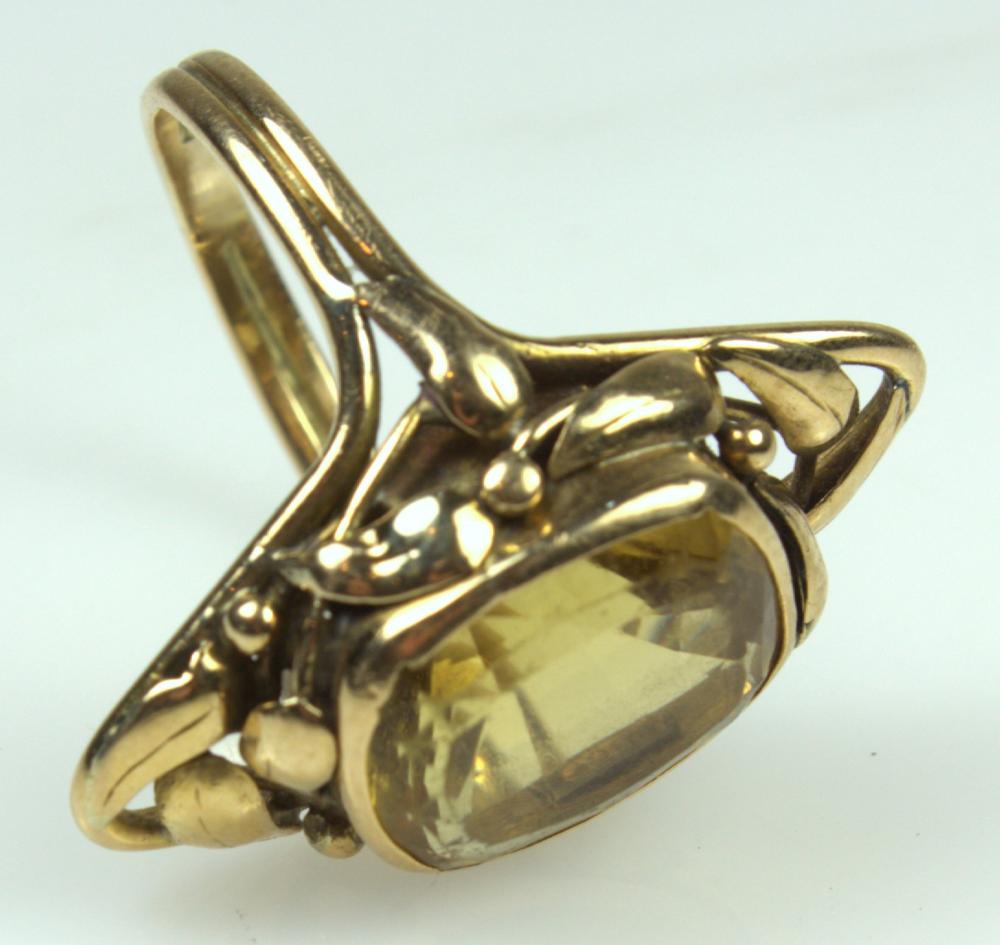 Vintage Citrine Ring in 18c... image